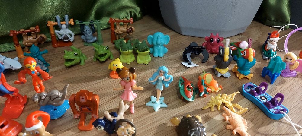 Іграшки   кіндер