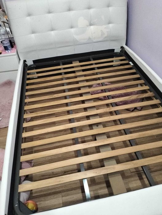 Cama usada   a venda