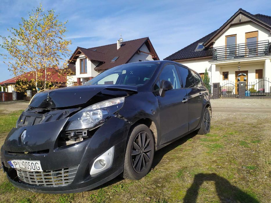 Renault Grand Scenic 3 uszkodzony
