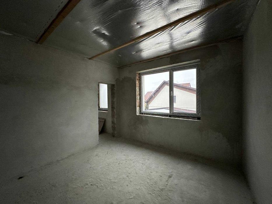 Просторий двоповерховий будинок площею 180м² у межах Івано-Франківська