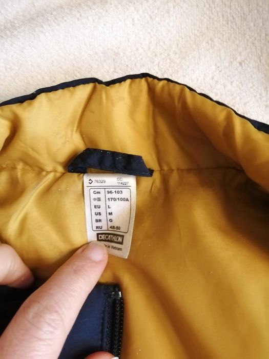 Kispo /casaco /impermeável L da quechua como novo