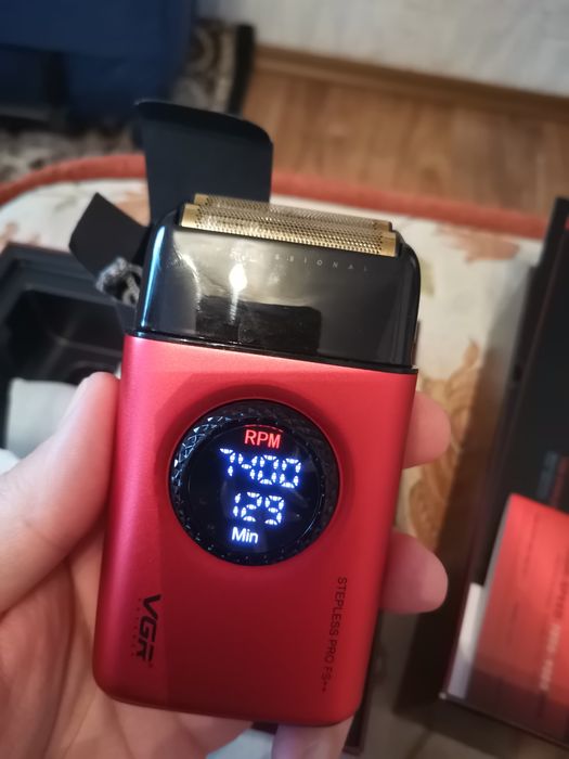 Шейвер ( Бритва) VGR V-377