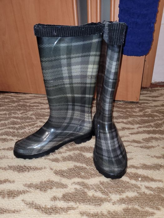 Гумові чоботи жіночі