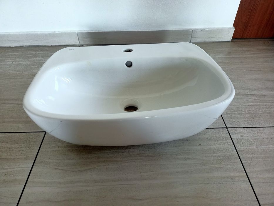 Umywalka długość 55cm