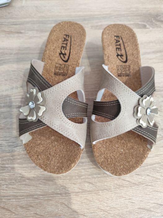 Klapki damskie Nowe Wkładka 25, 5 cm