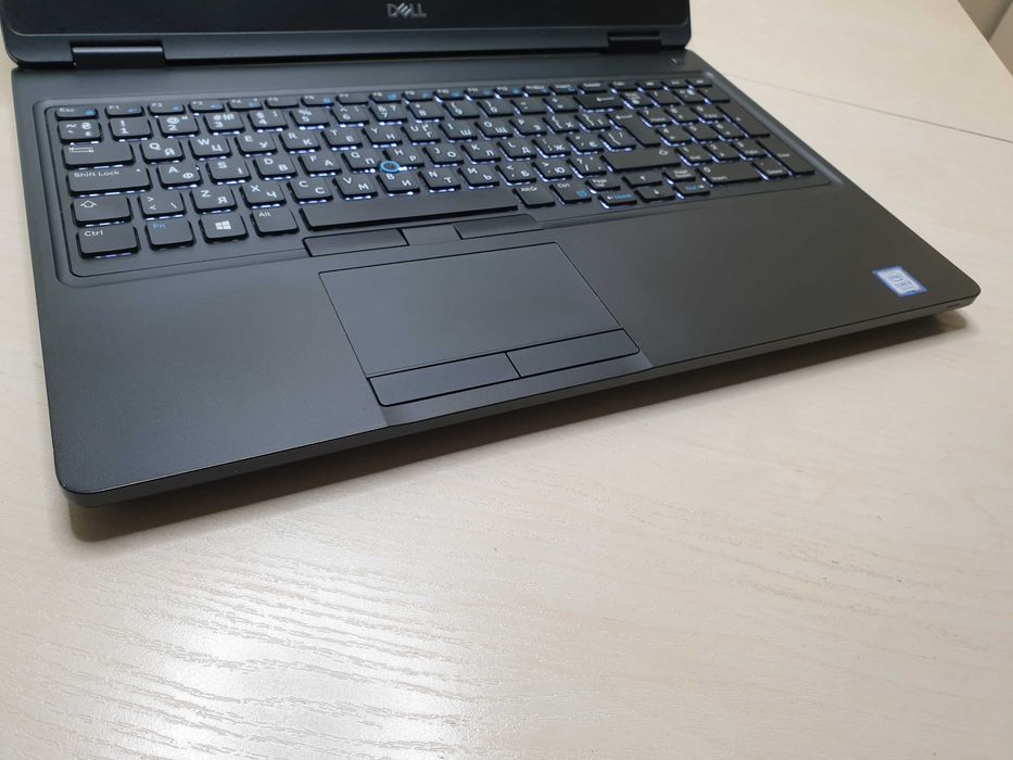 Потужний ноутбук Dell /Intel Core i5-7200/RAM 12 GB/Full HD, IPS