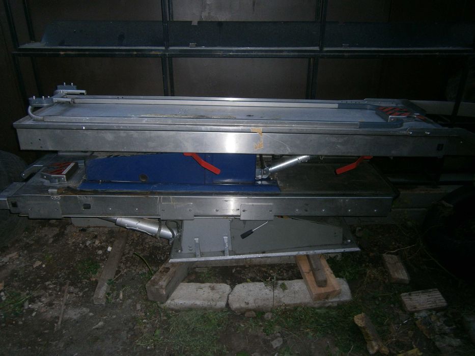 подающая система для носилок автомобиля скорая помощь