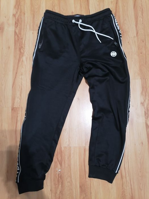 Sprzedam Spodnie Dresowe Pitbull XL