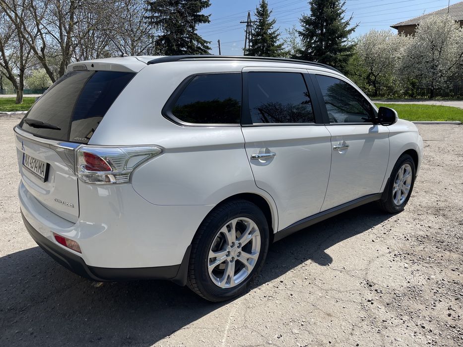 Mitsubishi Outlander