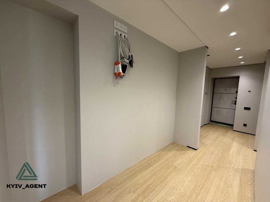 WOW!!! Велика 3-кімнатна (2 окремі спальні) на вул. Горлівська, 220