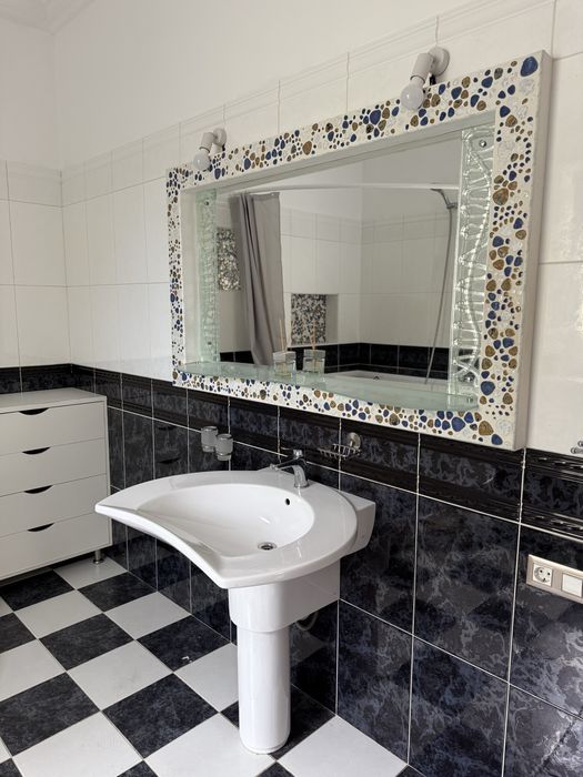 Сдам посуточно или помесячно дом  -12стФонтана в закрытом кооперативе.