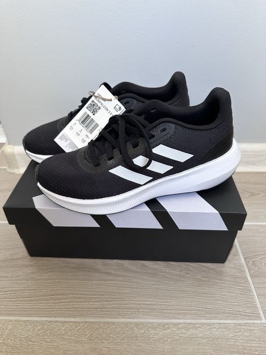 Бігові жіночі кросівки Adidas runfalcon 3.0w