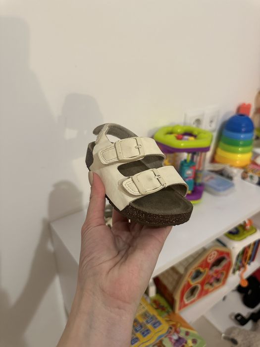 Босоніжки дитячі Next