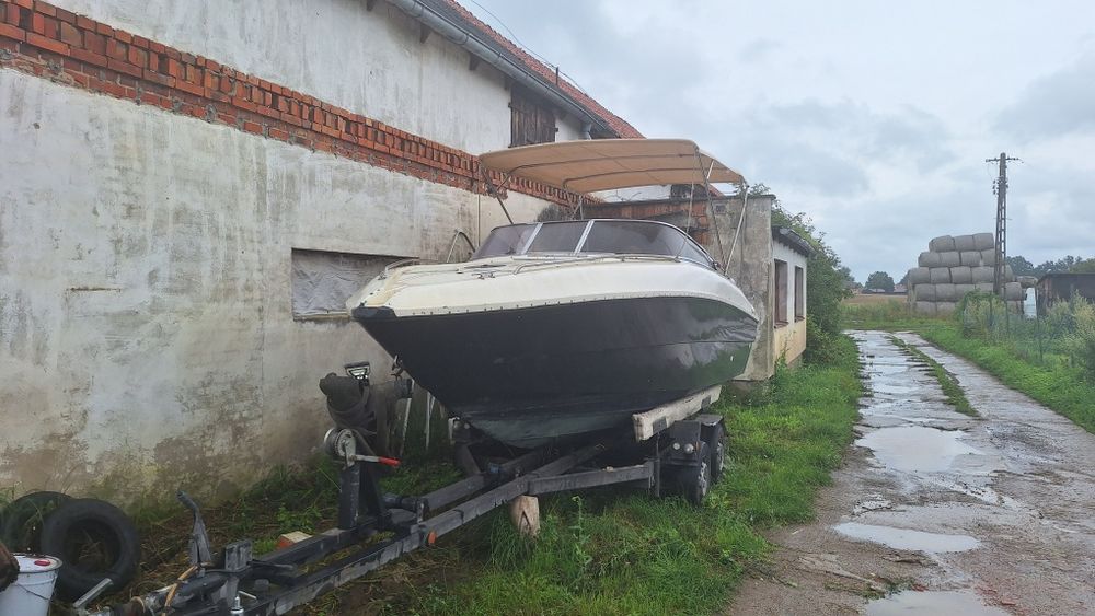 Łódź motorowa Fiard