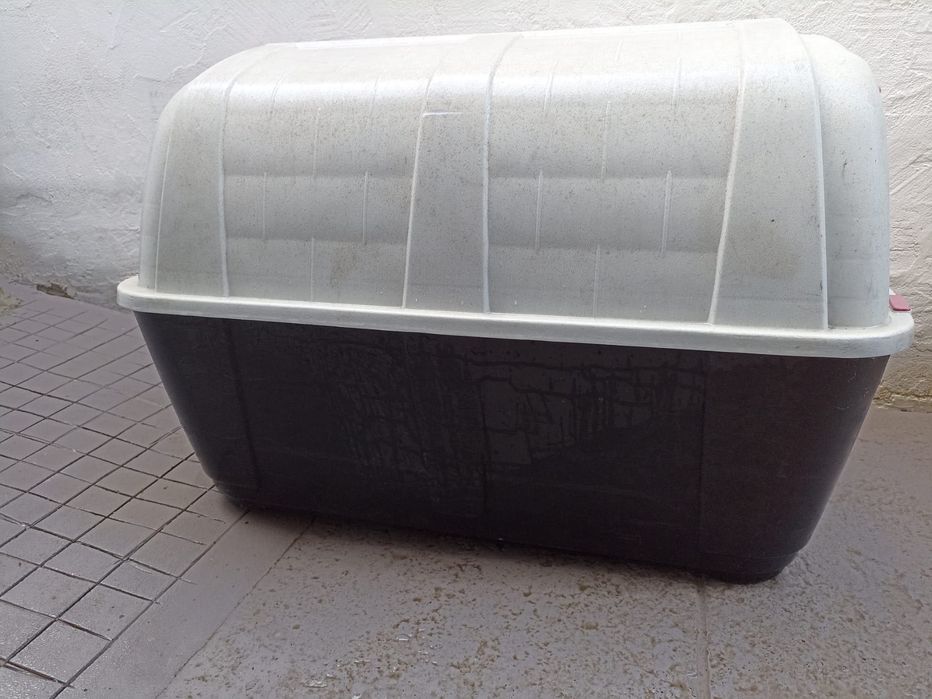 Vendo casota para cão