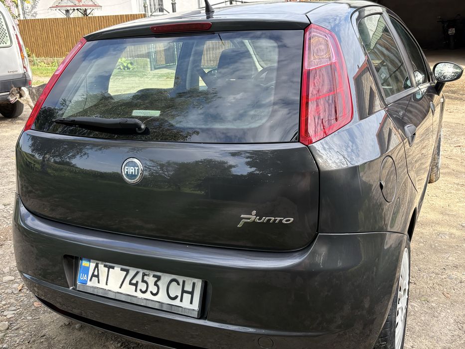 Фіат пунто         .