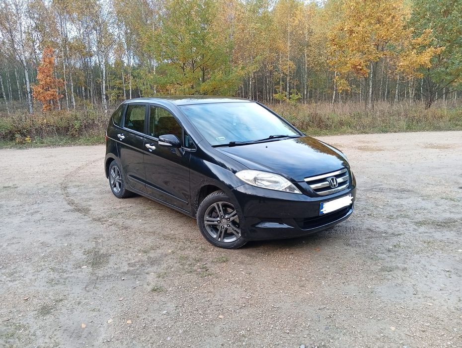 Honda FR-V