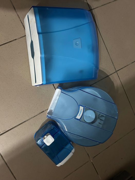 Komplet. Uchwyt na papier, dozownik do mydła, do ręczników, firmowy