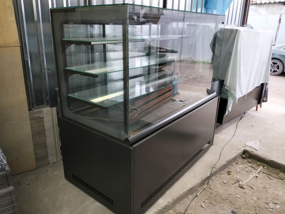 Кондитерська вітрина холодильна куб кондитерская витрина куб Технохоло