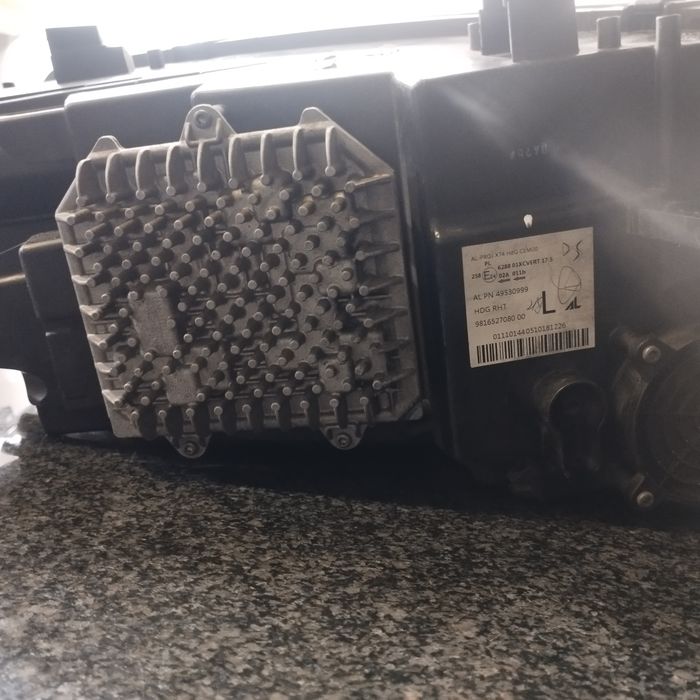 Farol esquerdo led vision  para DS7