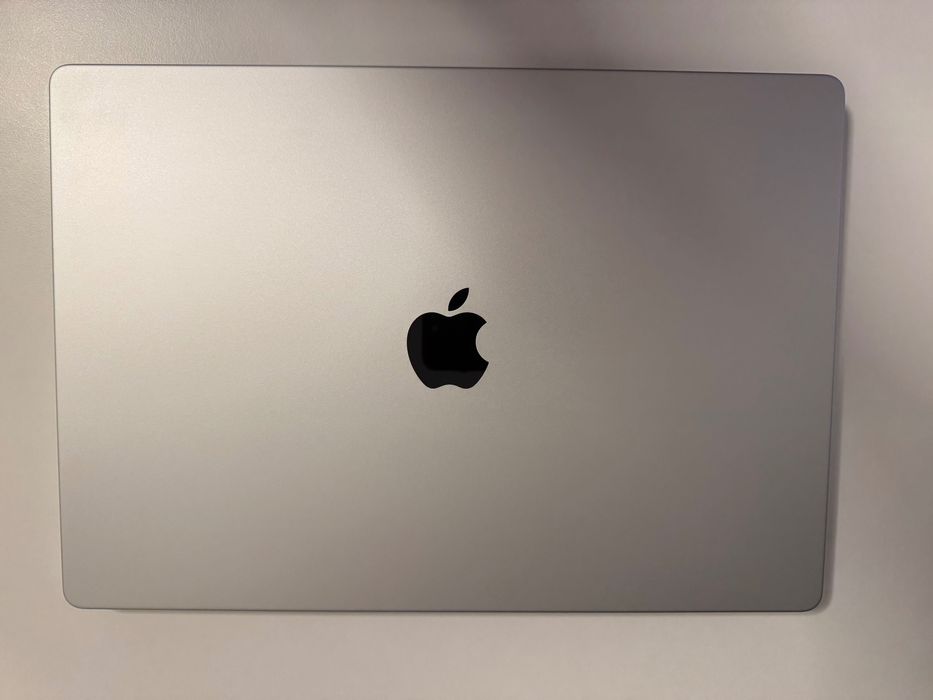 MacBook Pro 16" (2021) M1 Pro, RAM 16GB, SSD 512GB, com caixa
