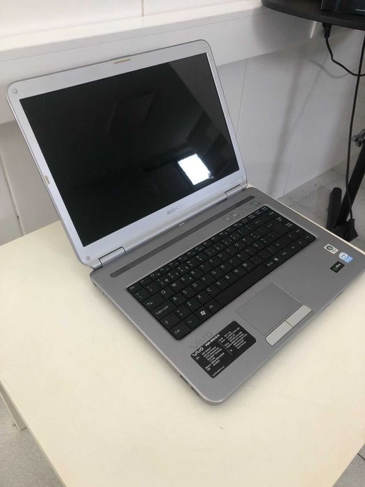 Computador Portátil SONY VAIO VGN-NR31E/S - DUAL CORE - 2GB - 200GB64551064026498123