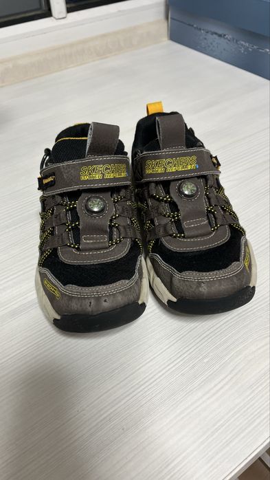 Дитячі кросівки Skechers водонепроникні