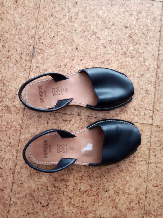 Vendi sandálias verão