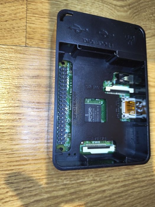 Raspberry Pi 2 model B - RPi + obudowa.