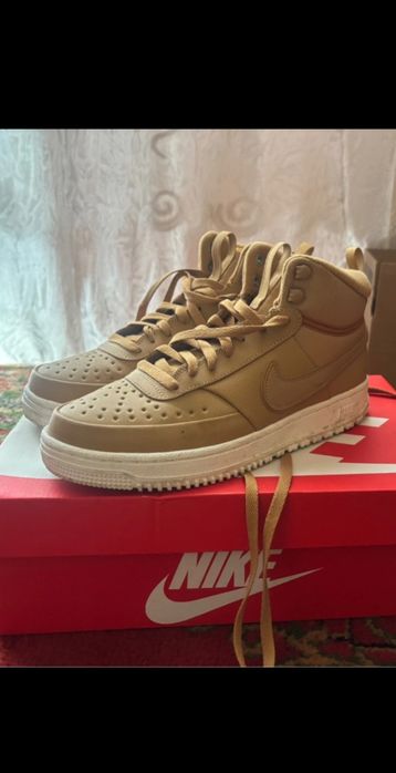 Nike Court Vision MID Winter R44/28