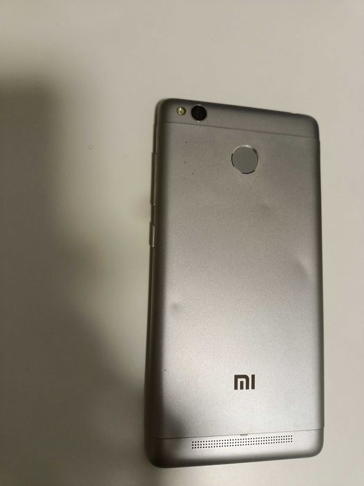 Xiaomi Redmi 3S - Sprawny, klasyczny model