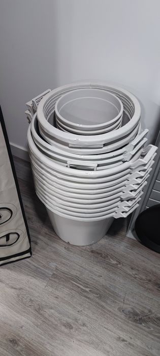 Vasos e Pratos Plástico 50% desconto  Pretos e brancos Vários tamanhos