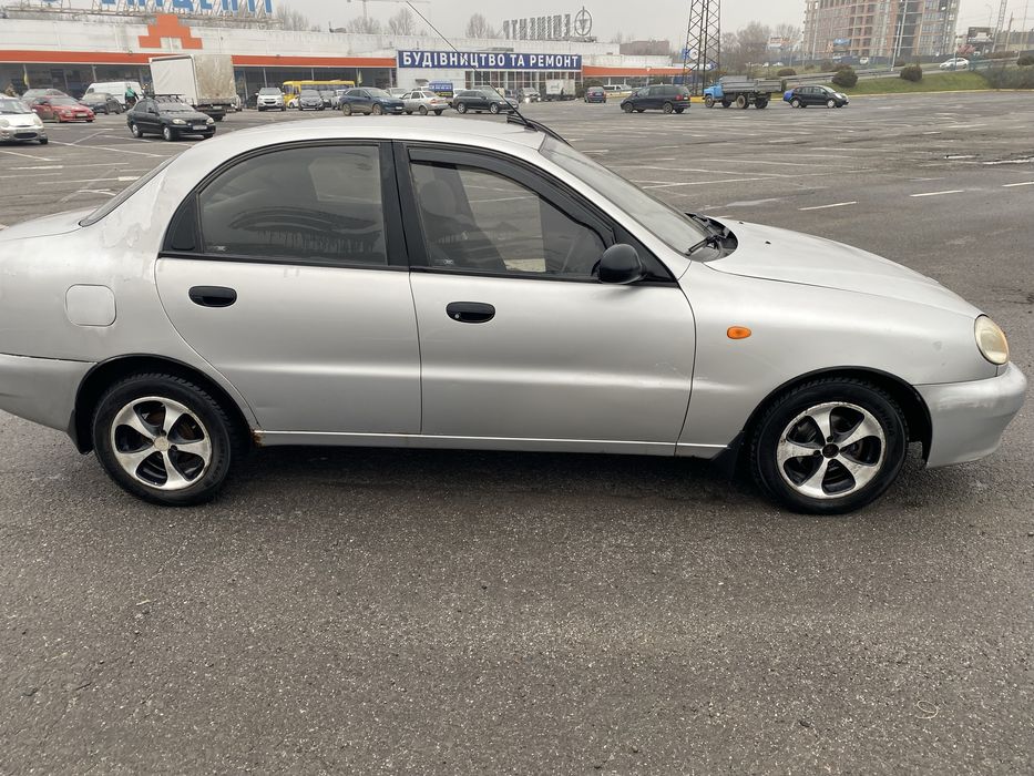 Daewoo ланос                                                         .