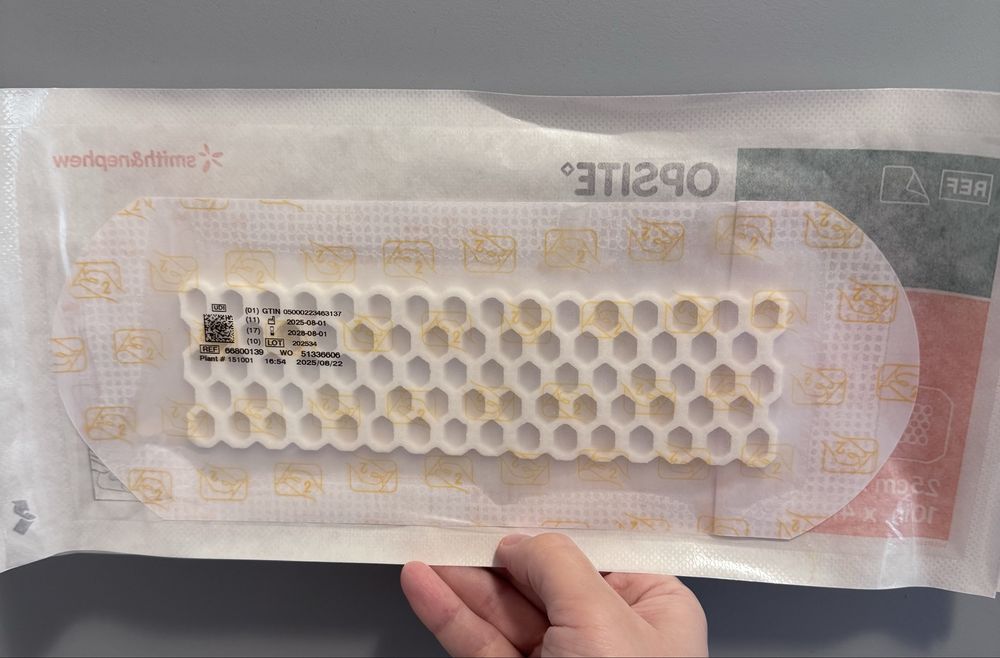 Specjalistyczny opatrunek pooperacyjny plaster miodu cesarskie cięcie