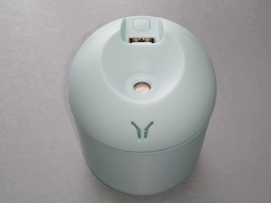 Увлажнитель воздуха электрический.