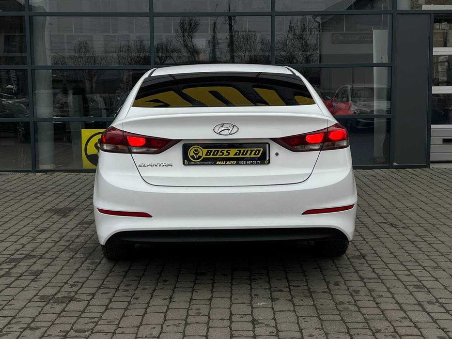 Hyundai Elantra 2016