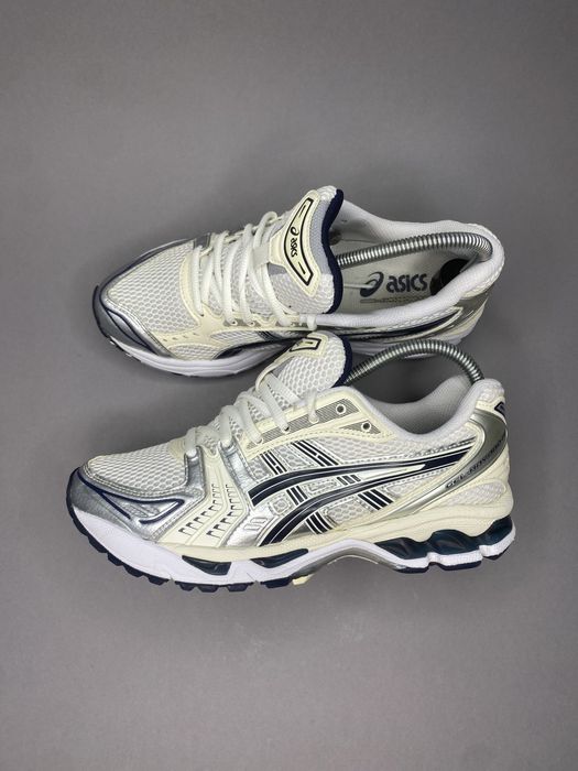 Asics Gel Kayano 14 спортивні базові кросівки кроссовки топ 39р асікс