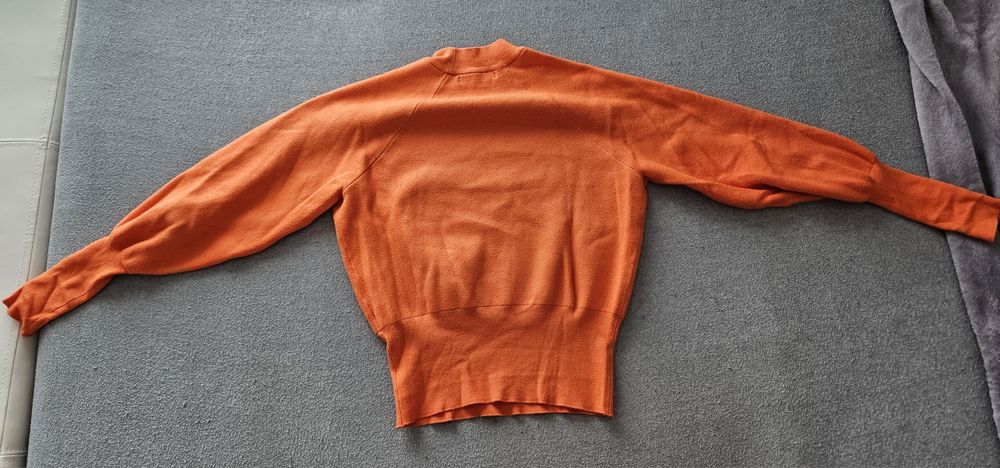 Sweterek Mohito rozm. XXS