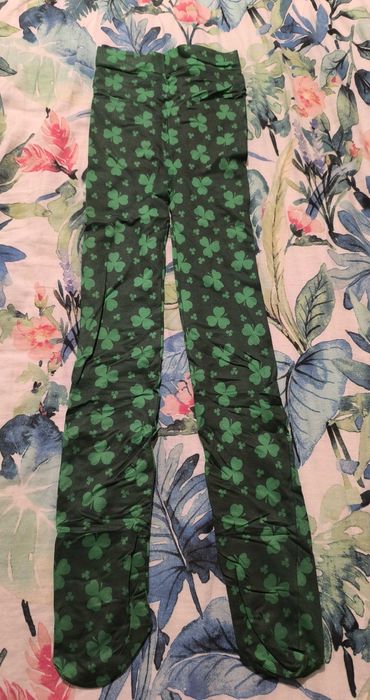 Rajstopy dziecięce w koniczynki