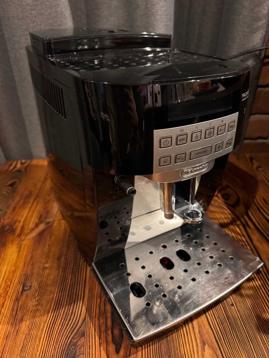 DeLonghi Magnifica S Cappuccino Ekspres do Kawy spieniacz mleka