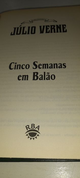 Livro de Júlio Verne cinco semanas em balão