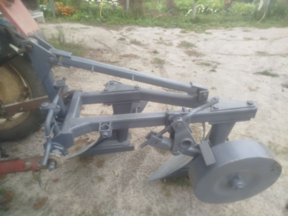 Продам плуг Бомет 2.30