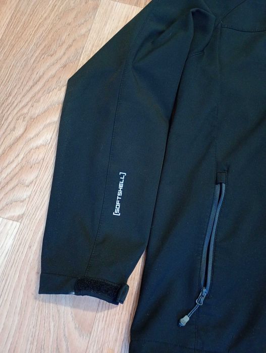 Mountain warehouse softshell куртка вітровка