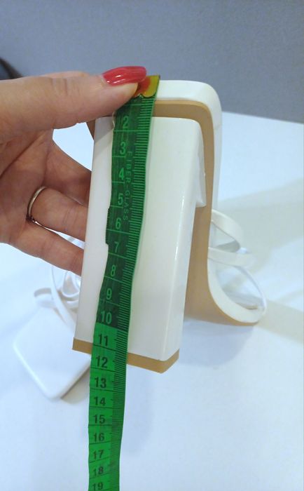 Nasty Gal białe sandały na obcasie r.39 NOWE