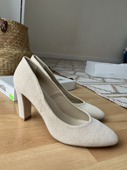 Śliczne (ślubne lub nie) obcasy!