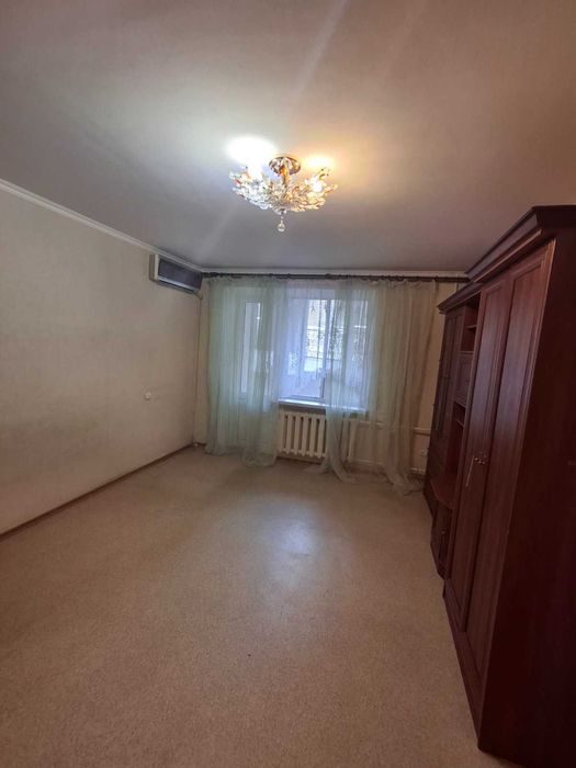 (13/4) Продам 1-кімнатну квартиру на вул. Небесної сотні/ Інглезі