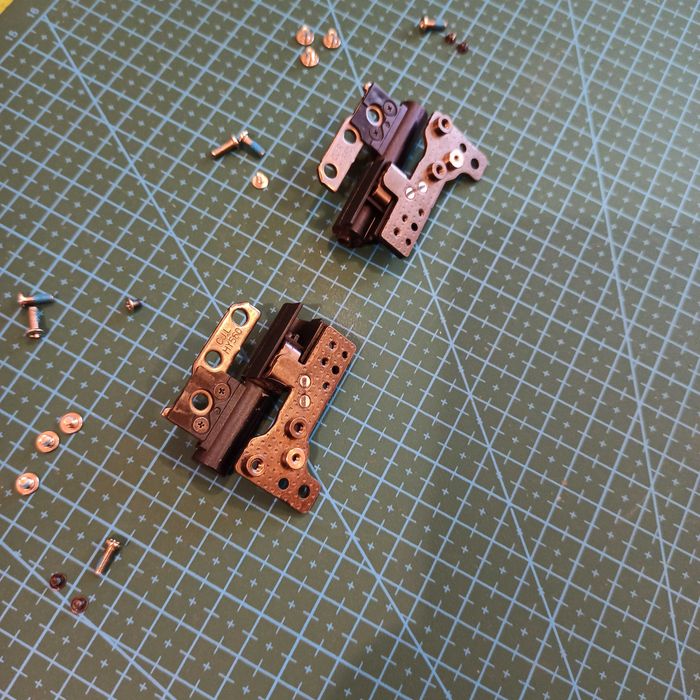 Оригінальні петлі кришки ноутбука Legion 5 15ACH6.