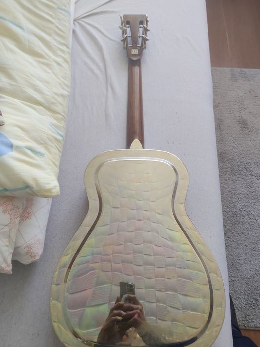 Gitara rezonansowa Harley Benton