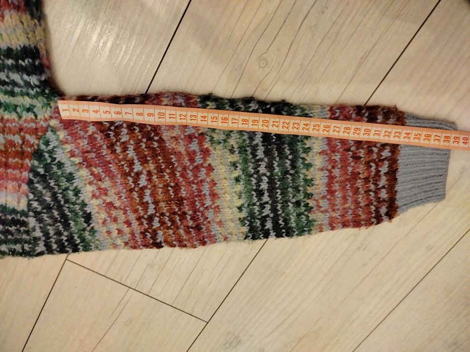 Sweter dziewczęcy Reserved rozm. 152