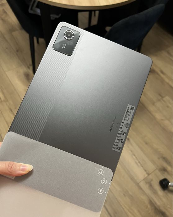 Tablet lenovo Tab 11 z rysikiem